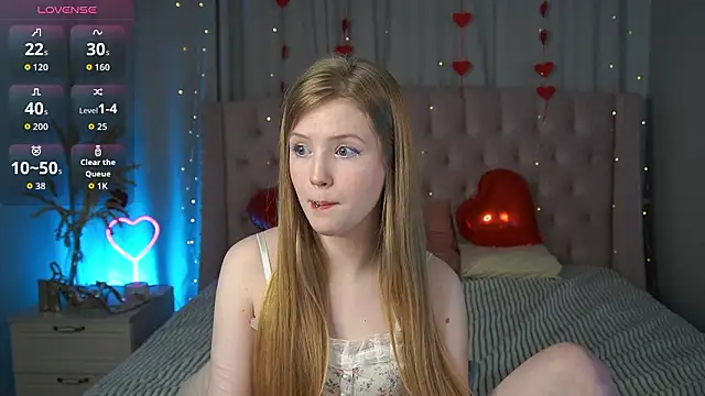 Snapshot of LilianHoward chatting on 02/08/26, 12:03 LilianHoward online show from 02/08/26, 12:03