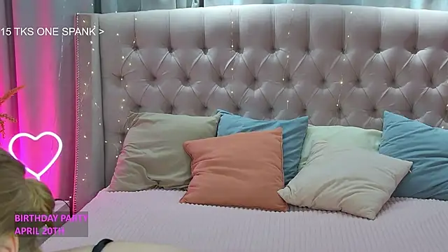 Snapshot of LilianHoward chatting on 04/11/26, 12:42 LilianHoward online show from 04/11/26, 12:42