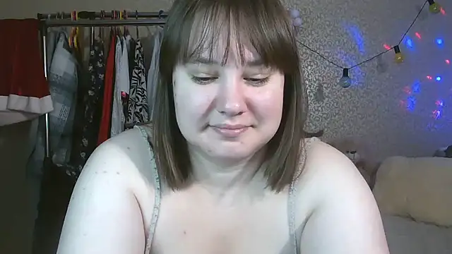 Snapshot of EriikaTwinz chatting on 06/25/26, 05:34 EriikaTwinz online show from 06/25/26, 05:34