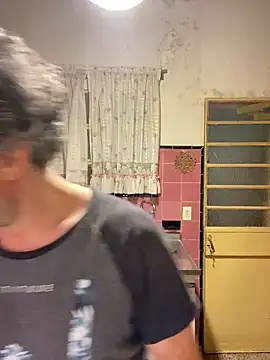 Snapshot of Petebulimia chatting on 06/17/26, 03:28 Petebulimia online show from 06/17/26, 03:28