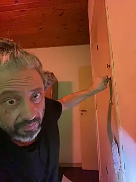 Snapshot of Petebulimia chatting on 04/22/26, 07:04 Petebulimia online show from 04/22/26, 07:04