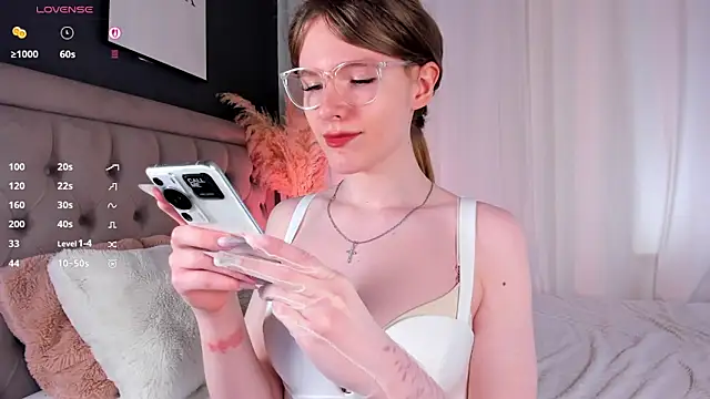 AnGee  online show from 03/15/26, 04:36