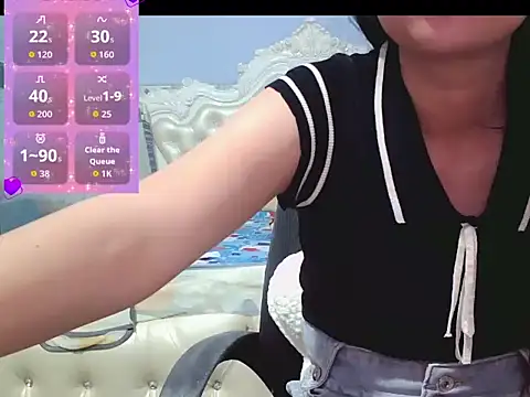 Mio Nips online show from 01/07/26, 03:00