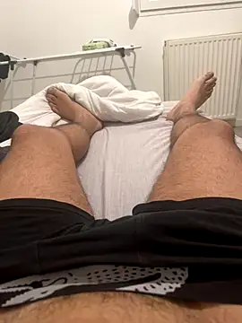 grosqueue3838 online show from 12/02/25, 01:39