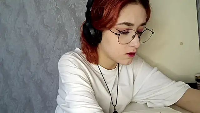 LinaWatter online show from 12/03/25, 11:42