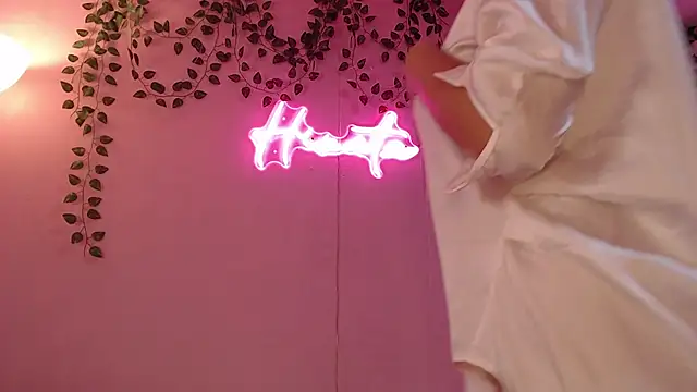  miss hinata  online show from 12/04/25, 07:35