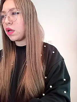 Megan Lopez online show from 12/01/25, 08:32