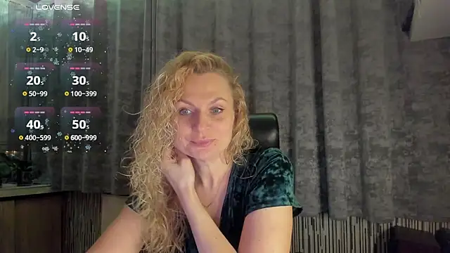 LanaLight x online show from 04/01/26, 09:23