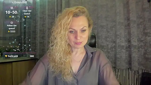 LanaLight x online show from 02/23/26, 05:24