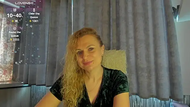 LanaLight x online show from 05/22/26, 04:10