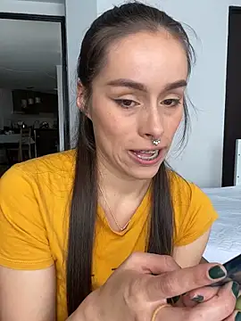 saraarchbould online show from 12/19/25, 01:57