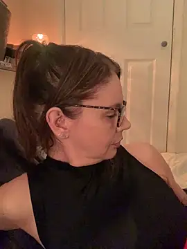 Snapshot of CherryCe chatting on 01/09/26, 02:29 CherryCe online show from 01/09/26, 02:29