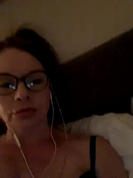 CherryCe online show from 11/30/25, 09:37