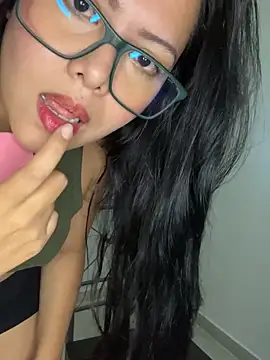 VALJIR03 online show from 12/01/25, 08:42