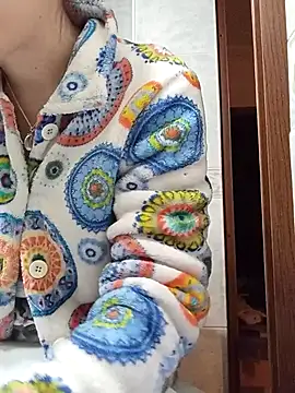 gatitachula93 online show from 02/10/26, 01:37