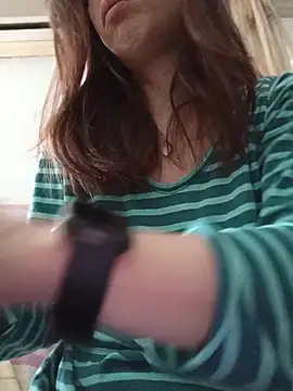 gatitachula93 online show from 05/16/26, 02:49