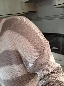 gatitachula93 online show from 02/24/26, 01:45