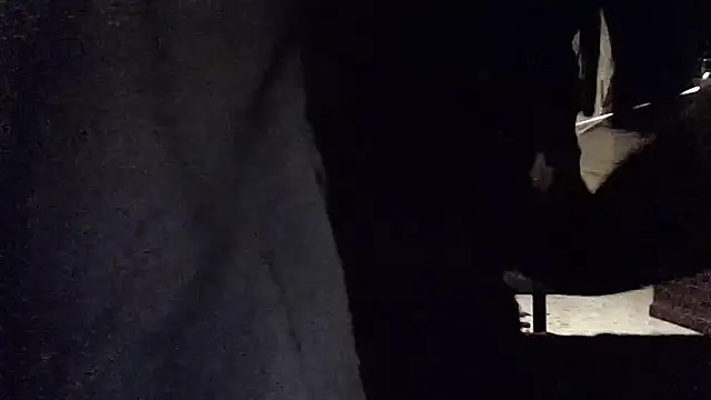 gatitachula93 online show from 12/16/25, 11:53