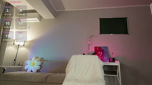 yoursecretloveee online show from 03/03/26, 02:35