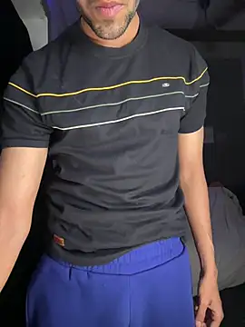 Snapshot of fitboy_xxx chatting on 02/15/26, 07:24 fitboy xxx online show from 02/15/26, 07:24