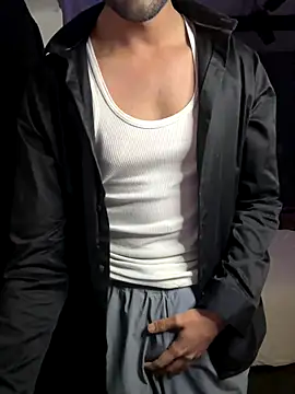 Snapshot of fitboy_xxx chatting on 12/19/25, 09:39 fitboy xxx online show from 12/19/25, 09:39