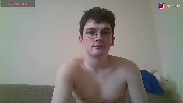 leo cutie online show from 03/17/26, 08:39