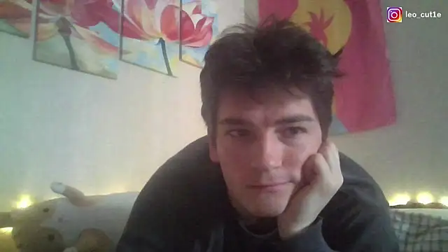 leo cutie online show from 04/11/26, 04:42