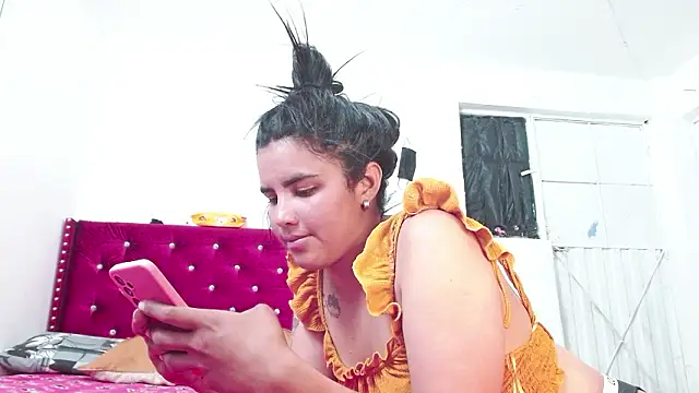 lucy devil23 online show from 01/06/26, 08:13