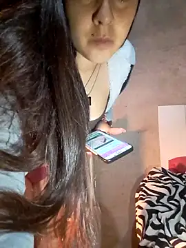 Estefanny Lolyy online show from 03/22/26, 03:54