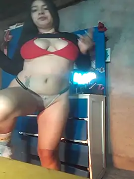 Snapshot of Estefanny_Lolyy chatting on 05/18/26, 03:28 Estefanny Lolyy online show from 05/18/26, 03:28