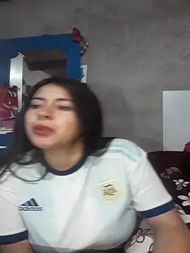 Snapshot of Estefanny_Lolyy chatting on 07/08/26, 01:30 Estefanny Lolyy online show from 07/08/26, 01:30