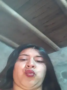 Snapshot of Estefanny_Lolyy chatting on 06/01/26, 06:02 Estefanny Lolyy online show from 06/01/26, 06:02
