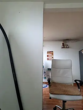 Snapshot of adele_69 chatting on 01/06/26, 04:11 adele 69 online show from 01/06/26, 04:11