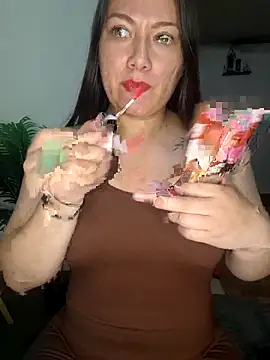 Snapshot of adele_69 chatting on 02/01/26, 01:48 adele 69 online show from 02/01/26, 01:48