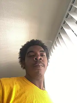 Snapshot of JaHavin- chatting on 04/15/26, 02:43 JaHavin- online show from 04/15/26, 02:43