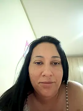 Snapshot of Deusaindia chatting on 12/01/25, 01:28 Deusaindia online show from 12/01/25, 01:28