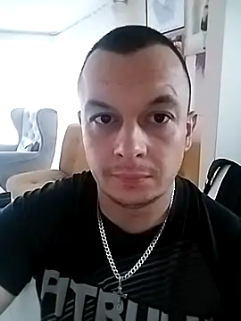 adiadi3131 online show from 12/01/25, 08:26