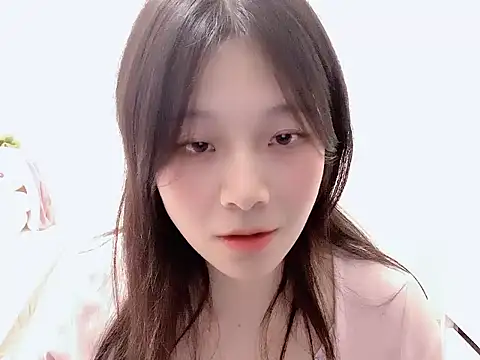 Snapshot of youyou-66 chatting on 12/14/25, 10:10 youyou-66 online show from 12/14/25, 10:10