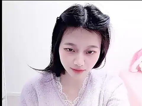 Snapshot of youyou-66 chatting on 12/17/25, 09:47 youyou-66 online show from 12/17/25, 09:47