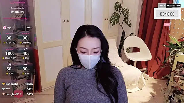 nayomi 34f online show from 04/11/26, 07:45