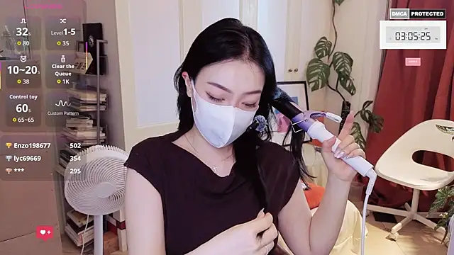 nayomi 34f online show from 05/23/26, 07:07