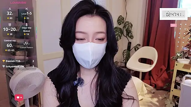 nayomi 34f online show from 05/05/26, 06:49