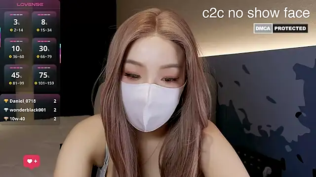 nayomi 34f online show from 06/13/26, 08:01