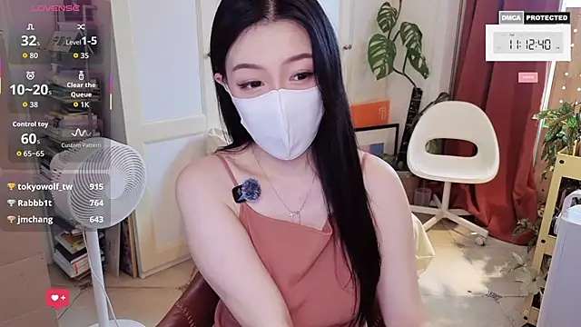 nayomi 34f online show from 05/12/26, 03:14