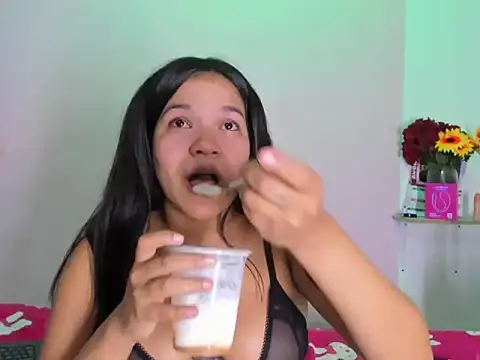 18teenssexy online show from 03/02/26, 12:11