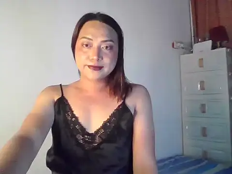 Snapshot of alexassecretxx chatting on 06/14/26, 10:27 alexassecretxx online show from 06/14/26, 10:27