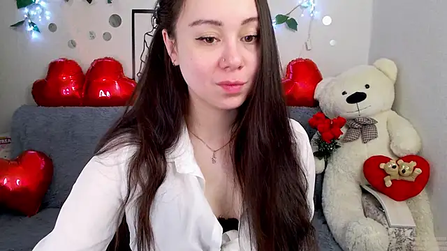 AlinaEleven online show from 04/14/26, 12:04