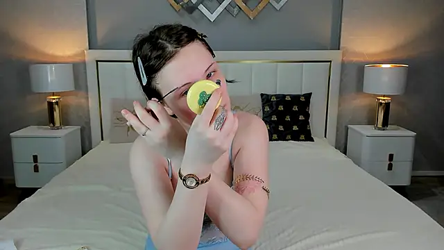 YONA WINK online show from 02/20/26, 08:55