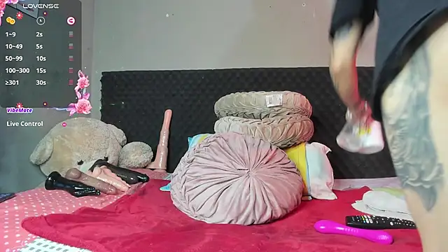 Shadia Squirt online show from 03/29/26, 09:49