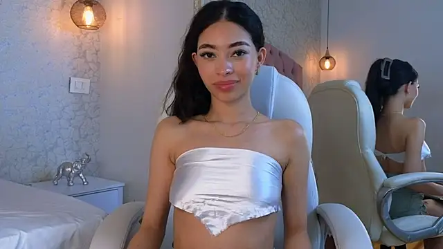 viiolet whitee online show from 12/13/25, 08:37